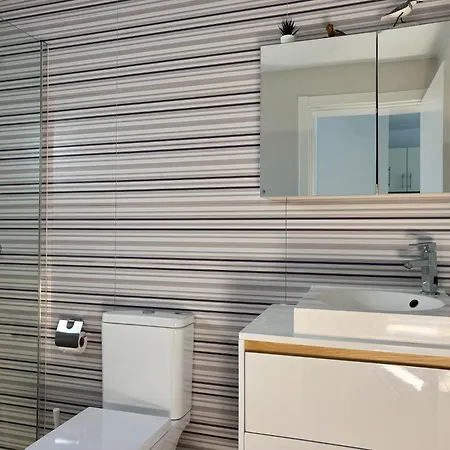 Palm Oasis By Villalize